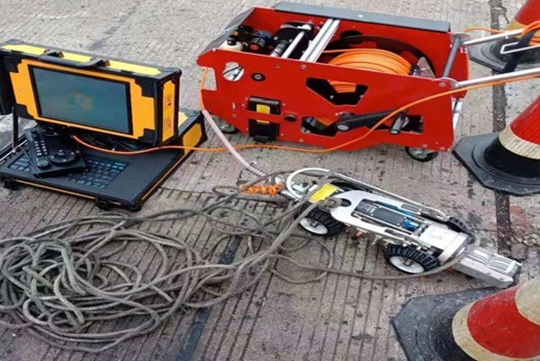 泰和CCTV管道检测机器人